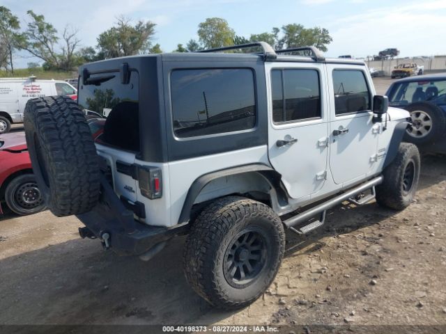 2012 JEEP WRANGLER UNLIMITED 1C4BJWDG0CL188571 Photo 3