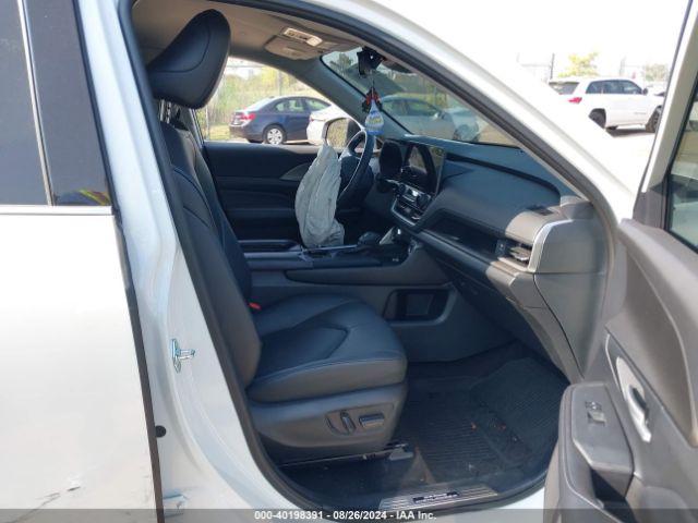 5TDAAAB50RS004009 Toyota Grand Highlander Xle