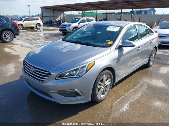 Hyundai SONATA SE 2015 5NPE24AF5FH156752 Image 2