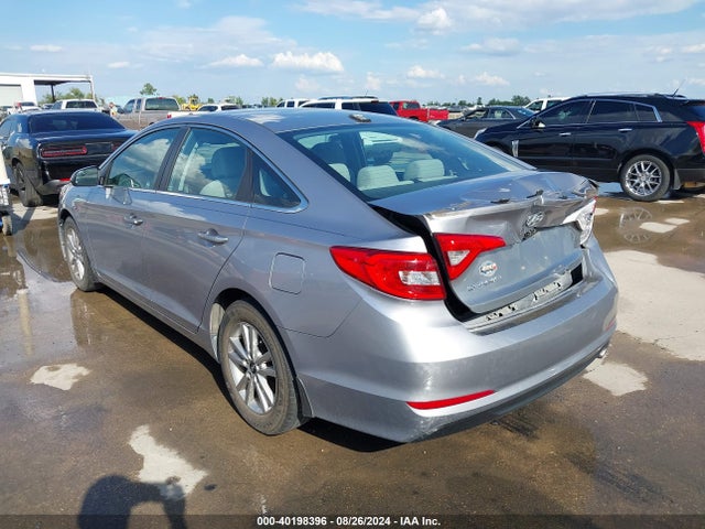 Hyundai SONATA SE 2015 5NPE24AF5FH156752 Image 3