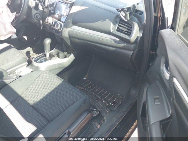 Honda FIT LX 2019 3HGGK5H43KM740012 Image 5