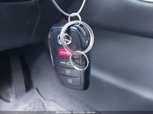 Toyota Grand Highlander Limited 2024 5TDAAAB54RS039023 Image 11