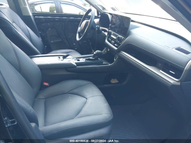 Toyota Grand Highlander Limited 2024 5TDAAAB54RS039023 Image 5