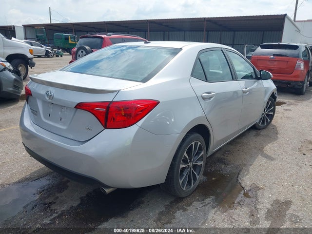 Toyota COROLLA SE 2018 2T1BURHE6JC054606 Image 4