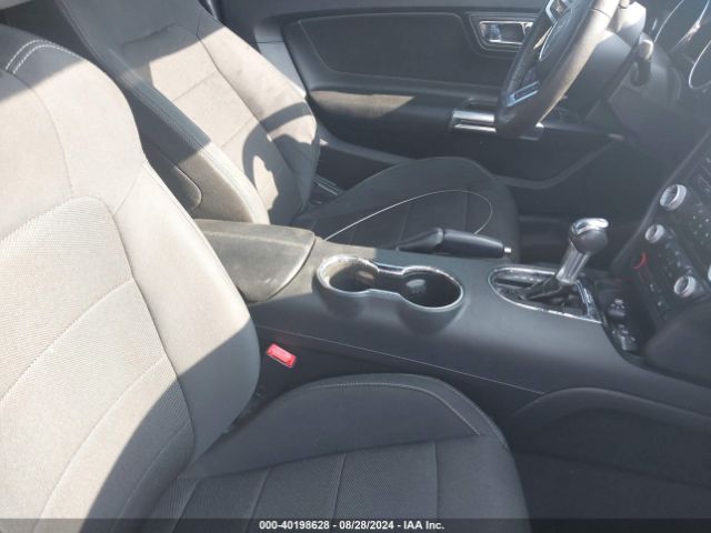 1FA6P8AM3F5325412 Ford Mustang V6