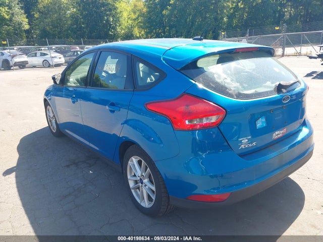 Ford FOCUS SE 2015 1FADP3K26FL270893 Image 3