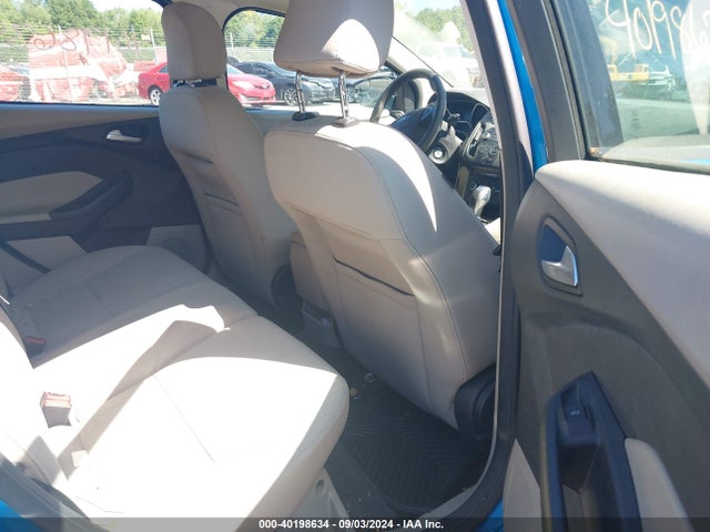 Ford FOCUS SE 2015 1FADP3K26FL270893 Image 8