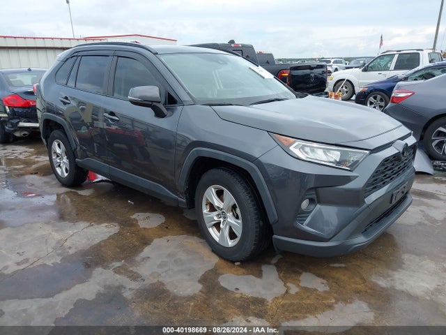 Toyota Rav4 Xle 2019 JTMW1RFV0KD504008 main image