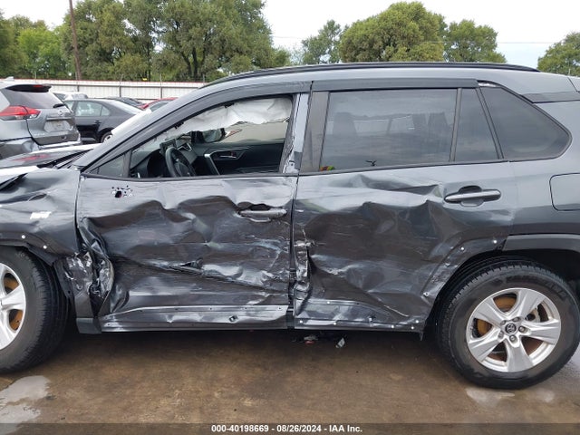 Toyota Rav4 Xle 2019 JTMW1RFV0KD504008 Image 15