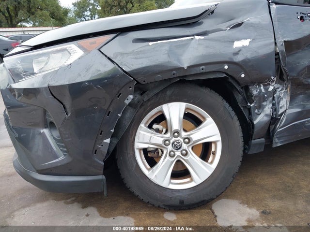 Toyota Rav4 Xle 2019 JTMW1RFV0KD504008 Image 18