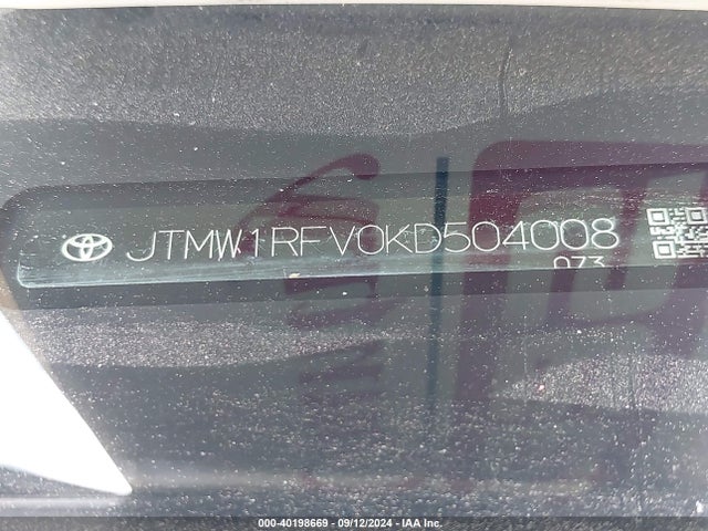 Toyota Rav4 Xle 2019 JTMW1RFV0KD504008 Image 9