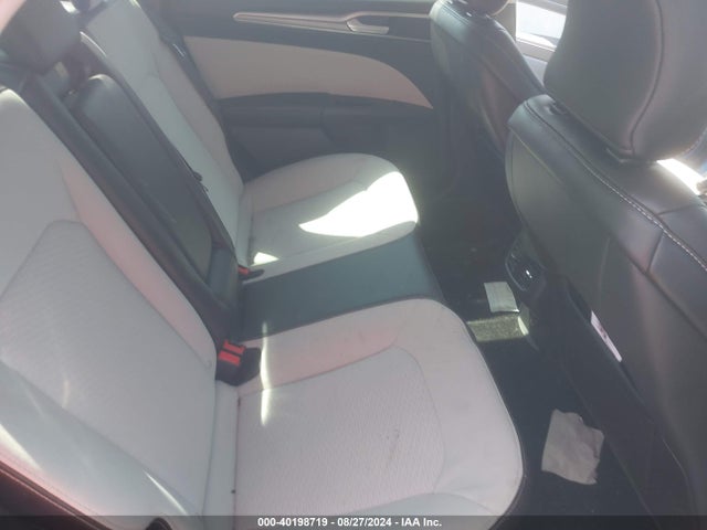 Ford FUSION SE 2019 3FA6P0HD0KR102064 Image 8
