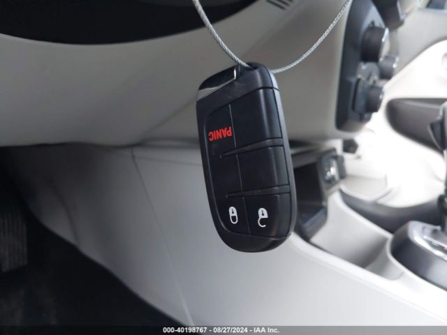 ZACNJCBB3MPN15557 Jeep Renegade Latitude Fwd