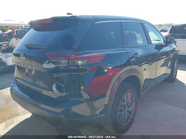 5N1BT3AA1RC710038 Nissan Rogue S Fwd