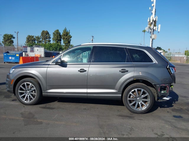 WA1LAAF73KD007664 Audi Q7 55 Premium/55 Se Premium