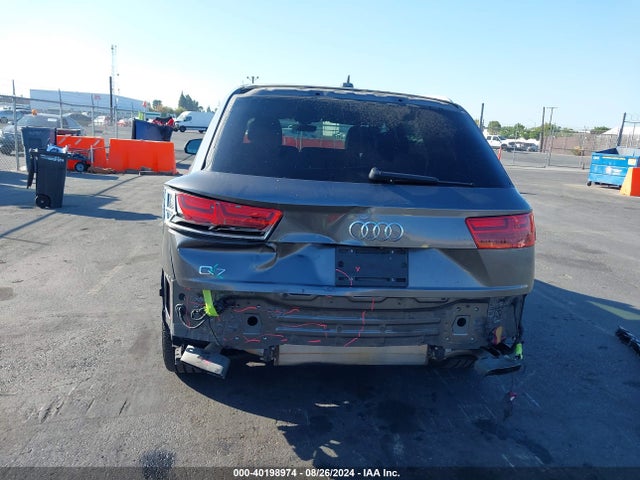 WA1LAAF73KD007664 Audi Q7 55 Premium/55 Se Premium