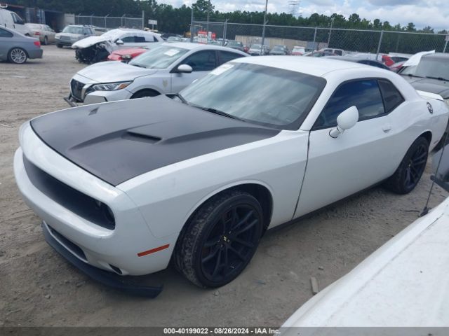 2C3CDZBT8JH332959 Dodge Challenger R/t
