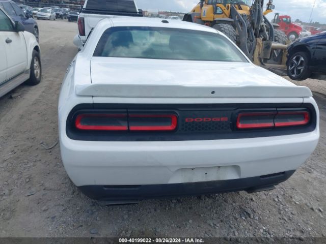 2C3CDZBT8JH332959 Dodge Challenger R/t