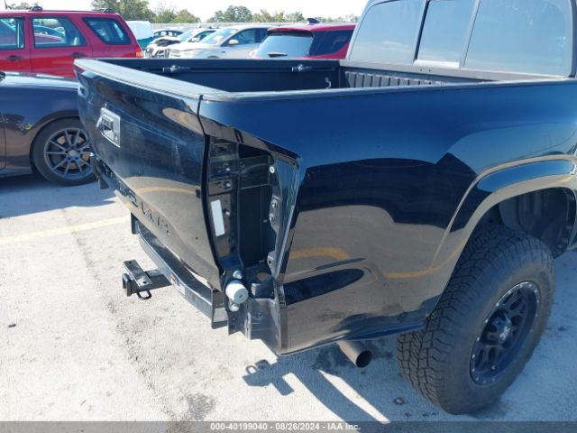 5TFAX5GN7HX100114 Toyota Tacoma Sr