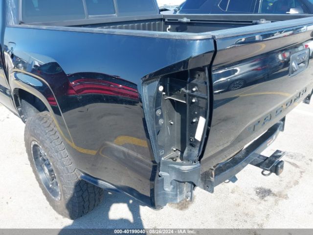 5TFAX5GN7HX100114 Toyota Tacoma Sr