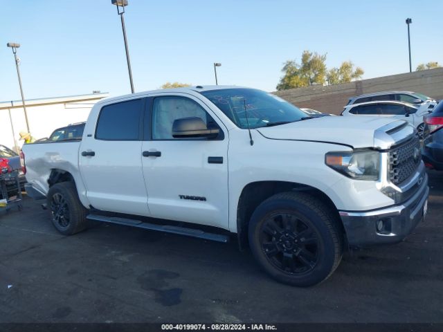 5TFEY5F18JX232561 Toyota Tundra Sr5 5.7l V8