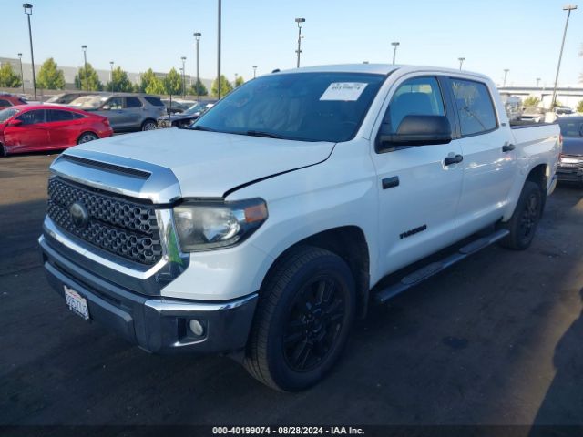 5TFEY5F18JX232561 Toyota Tundra Sr5 5.7l V8
