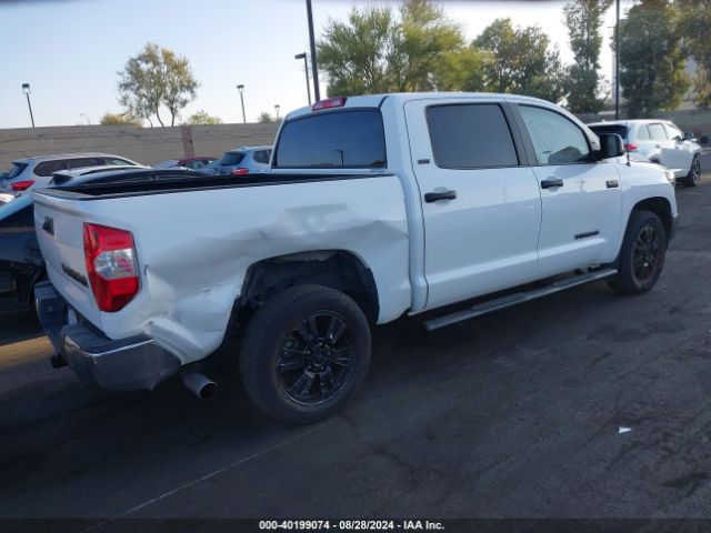 5TFEY5F18JX232561 Toyota Tundra Sr5 5.7l V8
