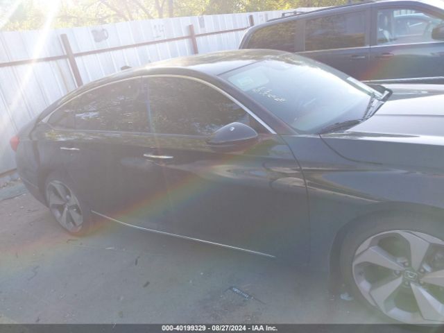 1HGCV2F92KA008003 Honda Accord Touring 2.0t