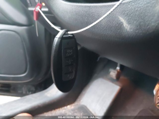 5N1DR2MM4JC658237 Nissan Pathfinder Sl
