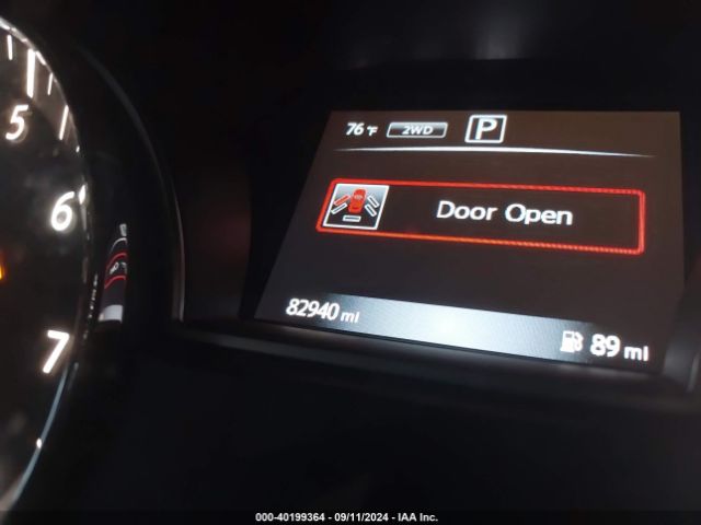 5N1DR2MM4JC658237 Nissan Pathfinder Sl