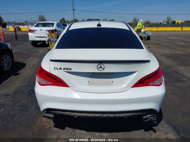 WDDSJ4EB7GN303674 Mercedes-Benz CLA 250