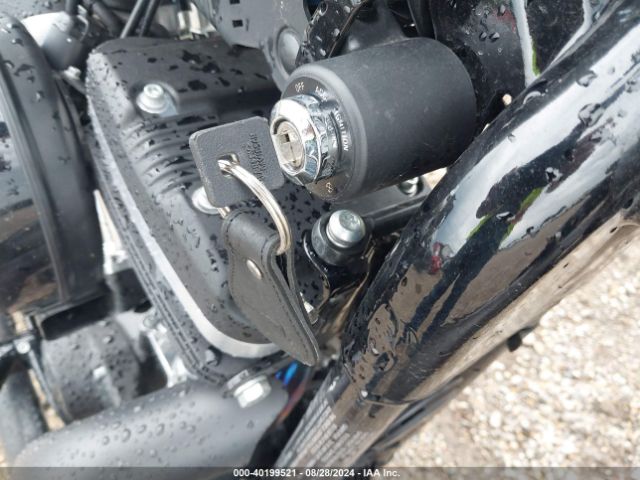 2018 HARLEY-DAVIDSON XL883 1HD4LE211JC422885 Photo 10