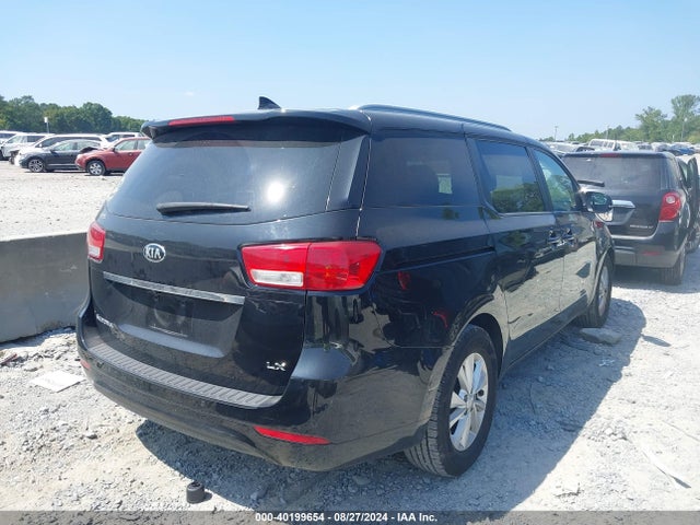KIA SEDONA LX 2017 KNDMB5C15H6335356 Image 4