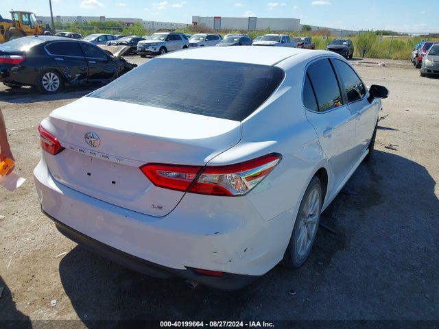 Toyota CAMRY LE 2018 4T1B11HK5JU607972 Image 4