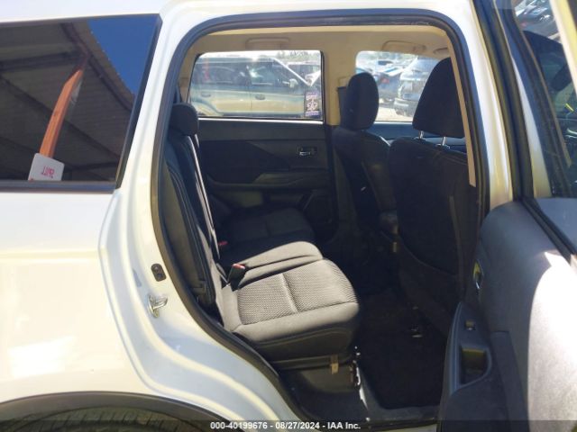 JA4AD2A37HZ048786 Mitsubishi Outlander Es