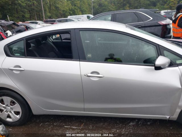 KNAFK4A64E5141708 KIA FORTE LX