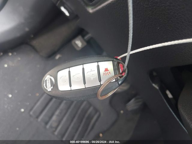 JN8AT2MT7HW404762 Nissan ROGUE SV