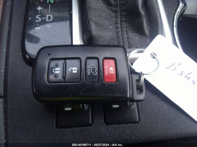 5TDJZRFH7JS859287 Toyota Highlander Se