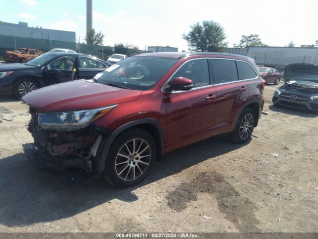 5TDJZRFH7JS859287 Toyota Highlander Se