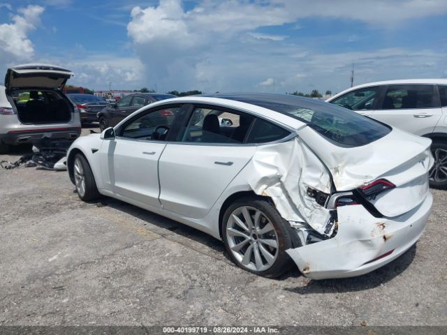 5YJ3E1EAXJF015811 Tesla MODEL 3