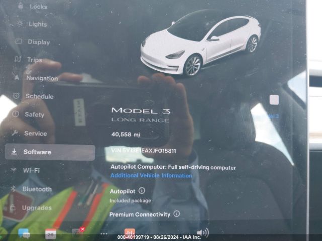 5YJ3E1EAXJF015811 Tesla MODEL 3