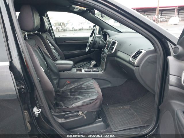 1C4RJEAG0KC555805 Jeep Grand Cherokee Laredo 4x2