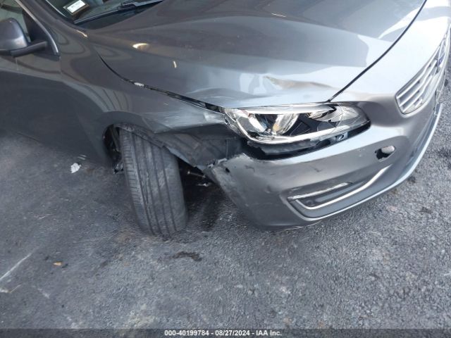 YV140MEK4H1345003 Volvo V60 T5 Premier