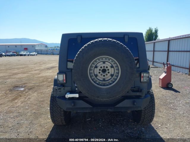 1C4BJWEG8HL521573 Jeep Wrangler Unlimited Sahara
