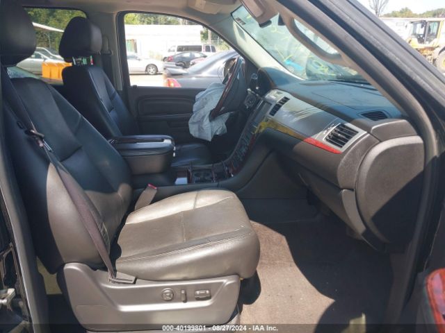 1GYS4BEF0ER182611 Cadillac Escalade Luxury