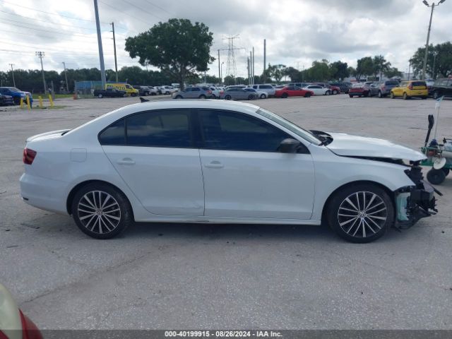 3VWD17AJ7GM241606 Volkswagen Jetta 1.8t Sport