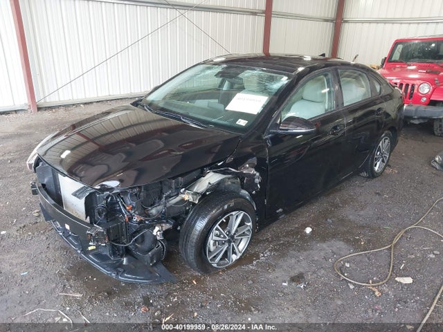 KIA Forte Lxs 2023 3KPF24AD3PE591097 Image 2