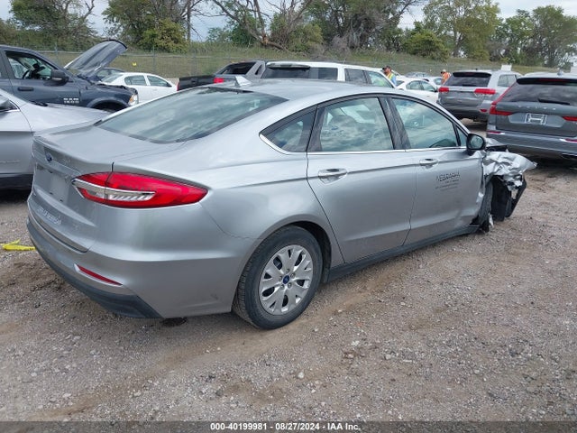 3FA6P0G71LR261687 Ford FUSION S