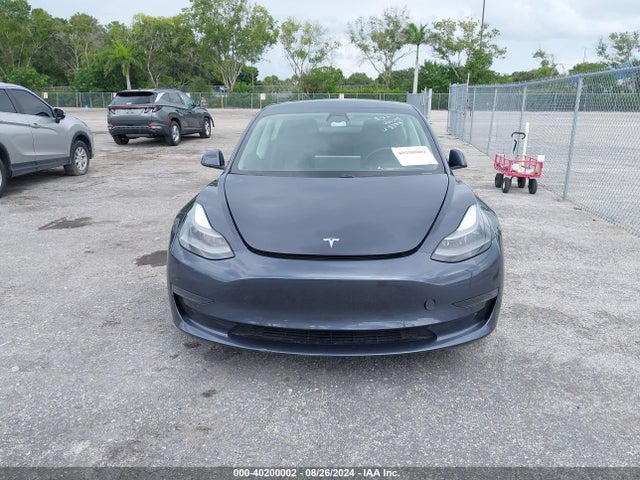 Tesla Model 3 Standard Range Plus Rear-wheel Drive 2021 5YJ3E1EA3MF058374 Image 12