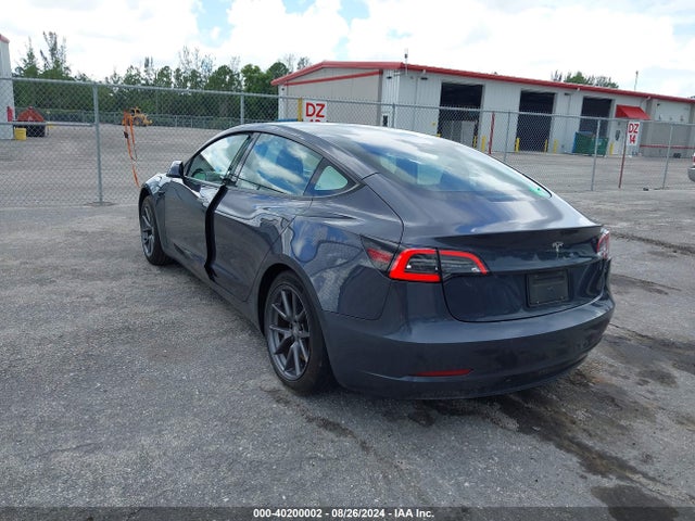 Tesla Model 3 Standard Range Plus Rear-wheel Drive 2021 5YJ3E1EA3MF058374 Image 3